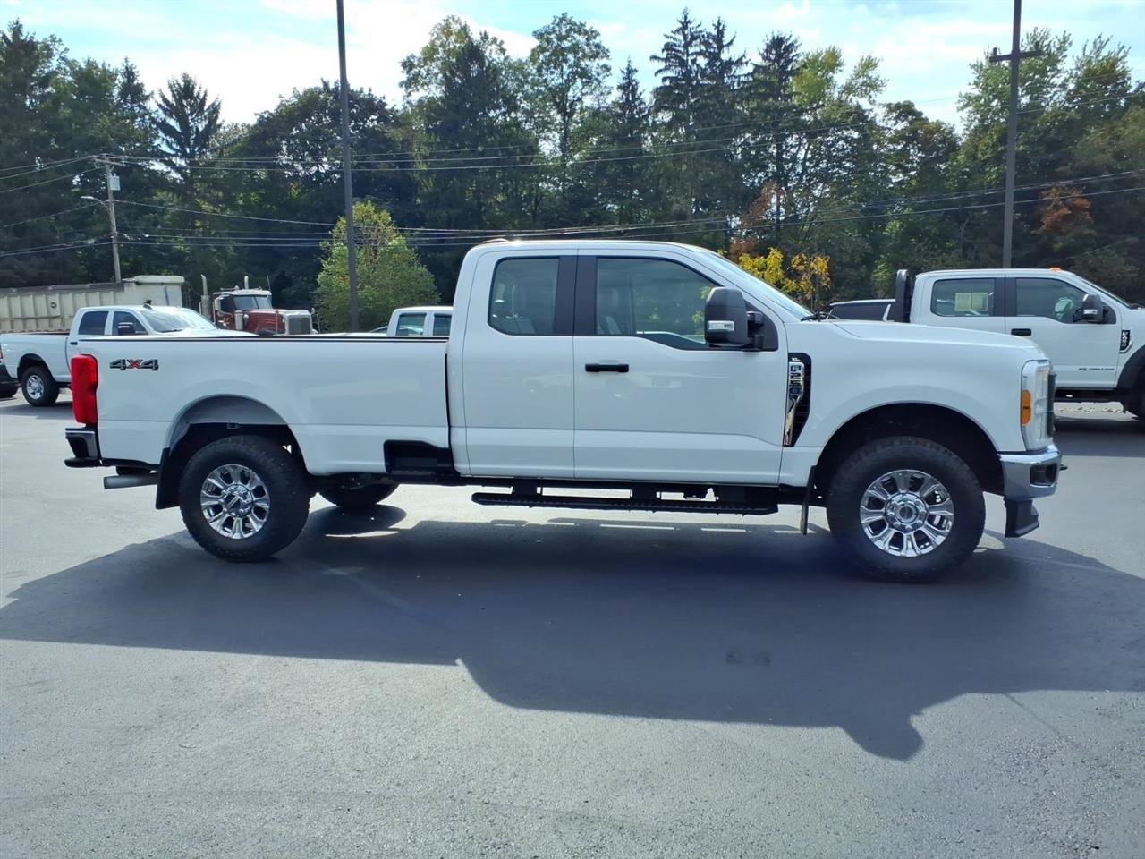 Used 2023 Ford F250 XL w/ XL Chrome Package AWD/4WD image 4