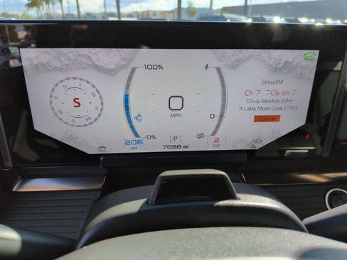 Used 2024 GMC Hummer EV 2X w/ Extreme Off-Road Package image 21