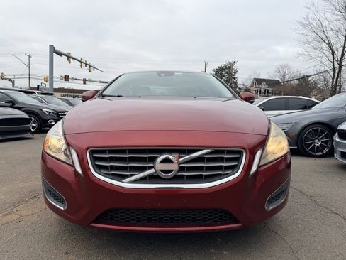 Used 2012 Volvo S60 T5 image 2