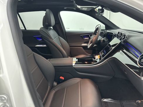 Used 2026 Mercedes-Benz GLC 300 4MATIC image 27