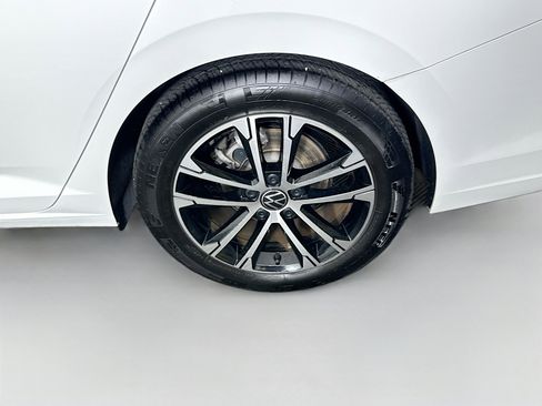 Used 2024 Volkswagen Jetta Sport FWD image 11