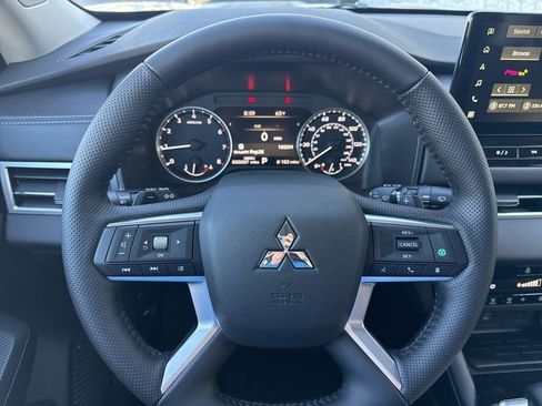 New 2026 Mitsubishi Outlander AWD image 13