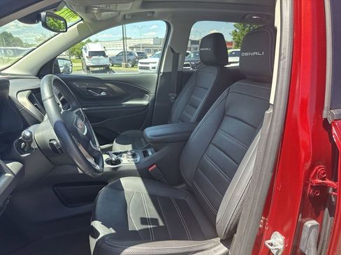 Used 2023 GMC Terrain Denali w/ Denali Premium Package AWD/4WD image 22