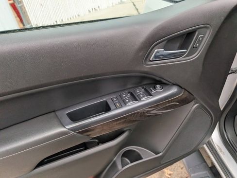 Used 2015 GMC Canyon SLT image 8