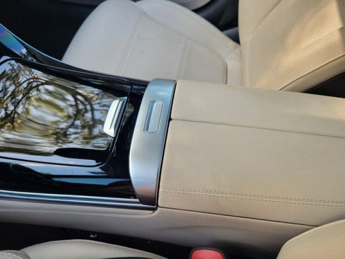 Used 2024 Mercedes-Benz C 300 Sedan image 28