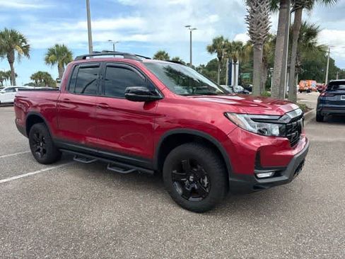 Used 2025 Honda Ridgeline Black Edition image 12