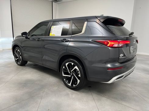 Used 2024 Mitsubishi Outlander SE AWD/4WD image 5