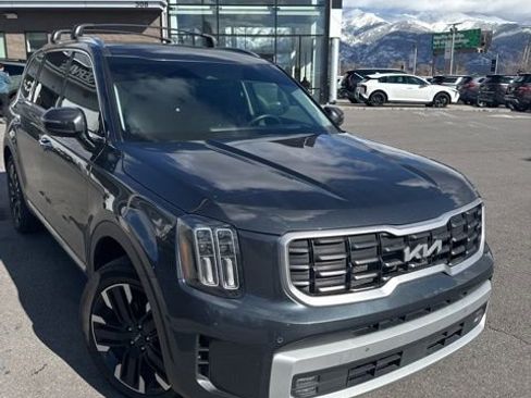 Certified 2024 Kia Telluride SX Prestige w/ Towing Package AWD/4WD image 2