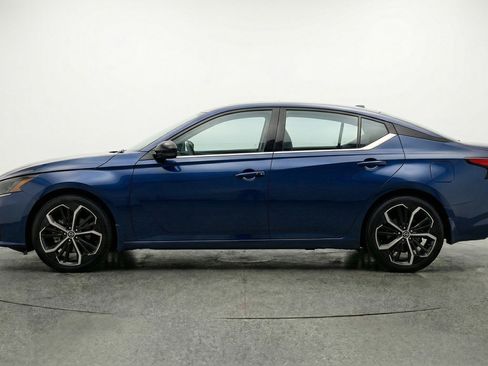 Used 2025 Nissan Altima 2.5 SR image 5