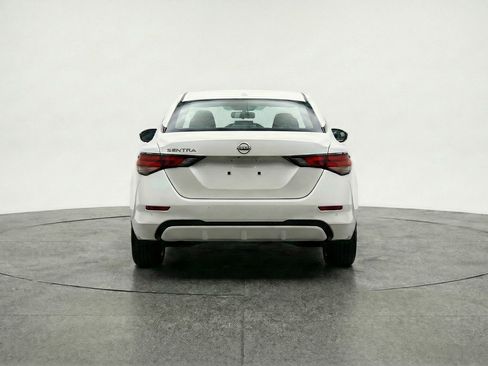 Used 2025 Nissan Sentra SV image 6