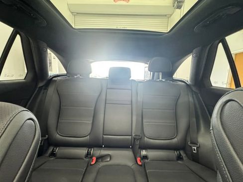 Certified 2026 Mercedes-Benz GLC 300 image 8