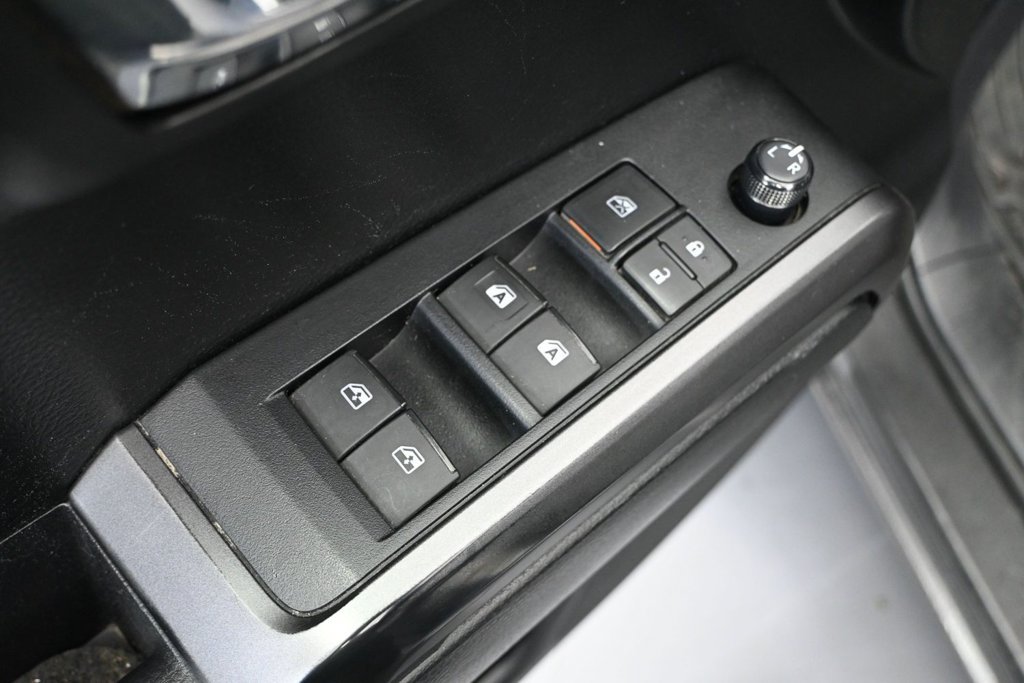Used 2021 Toyota Tacoma TRD Sport AWD/4WD image 14
