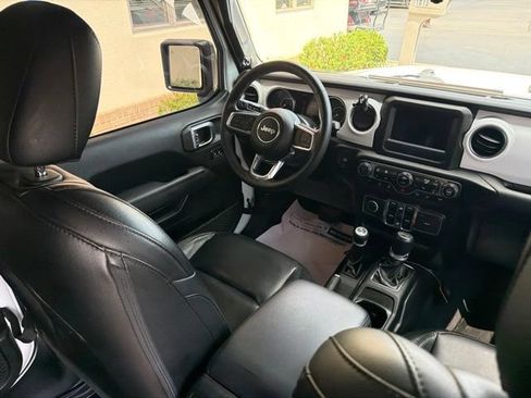 Certified 2021 Jeep Wrangler Unlimited Sahara AWD/4WD image 19