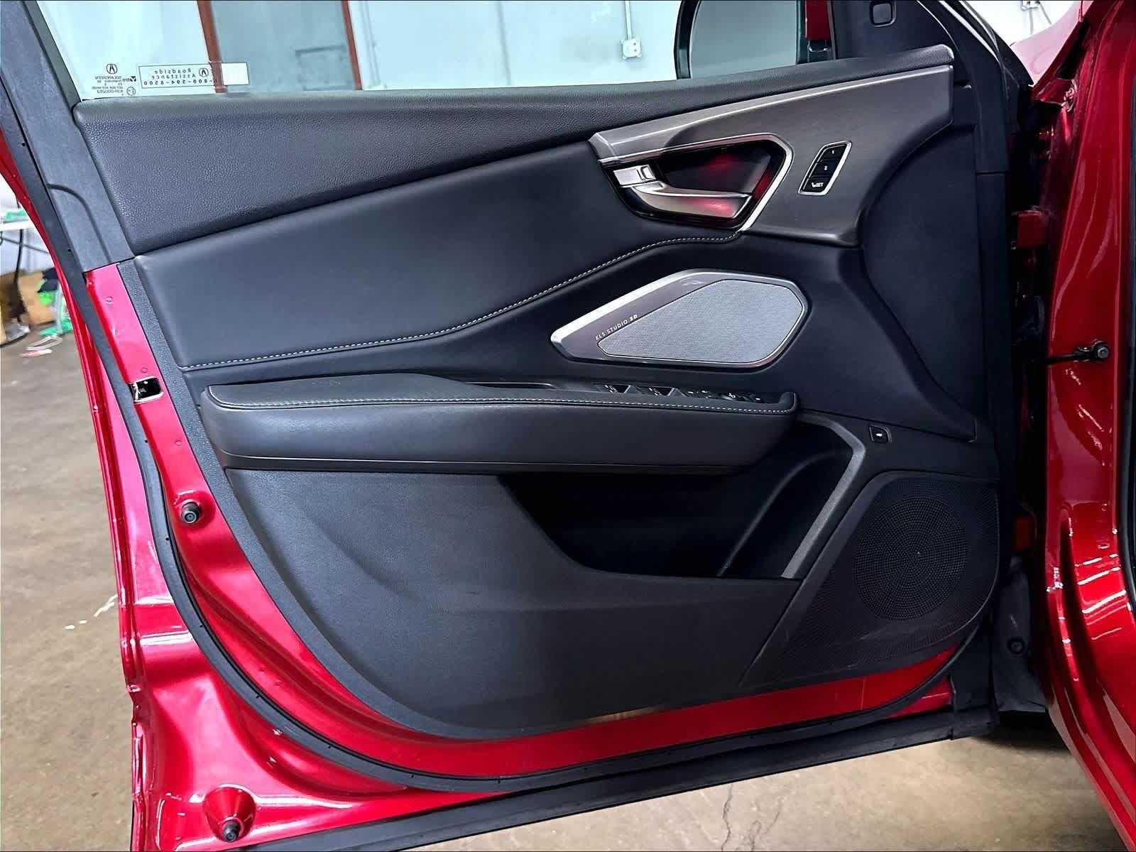 Used 2020 Acura RDX w/ Advance Package FWD image 24