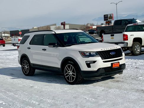 Used 2019 Ford Explorer Sport image 6