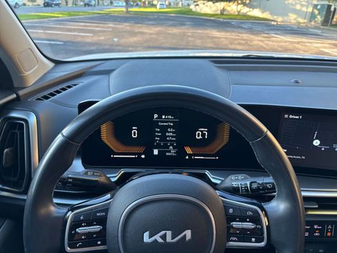Used 2024 Kia Sorento S AWD/4WD image 30