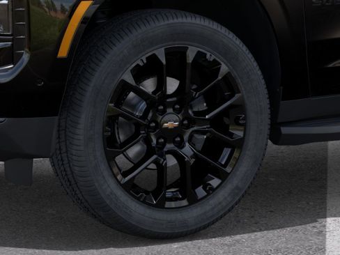New 2026 Chevrolet Suburban RST w/ Comfort Package AWD/4WD image 9