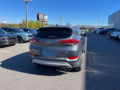 Used 2018 Hyundai Tucson Sport image 8