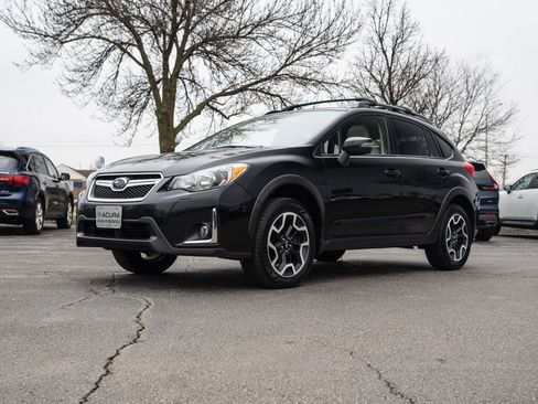 Used 2017 Subaru Crosstrek 2.0i Limited image 5