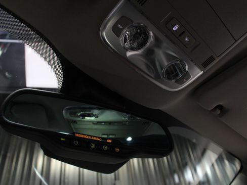 Used 2014 Chevrolet SS image 28