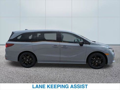Certified 2024 Honda Odyssey Sport image 6