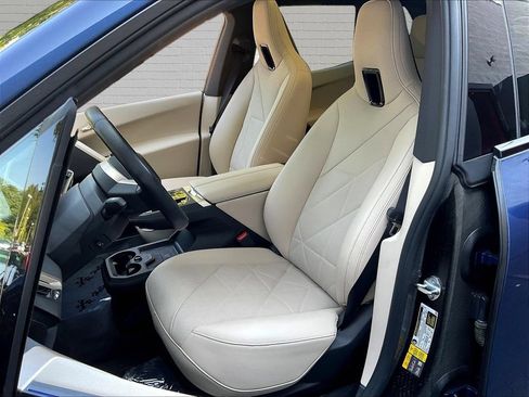 Used 2024 BMW iX xDrive50 AWD/4WD image 18