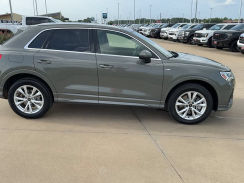 Used 2025 Audi Q3 2.0T Premium AWD/4WD image 2