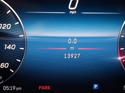 Certified 2024 Mercedes-Benz GLC 300 4MATIC image 18