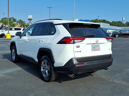 Used 2024 Toyota RAV4 XLE FWD image 16