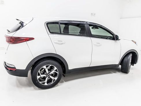 Used 2022 Kia Sportage LX FWD image 7