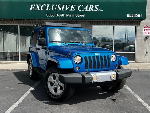Used 2015 Jeep Wrangler Sahara w/ Connectivity Group AWD/4WD image 1
