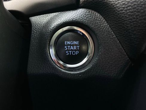 Used 2021 Toyota RAV4 XLE image 20