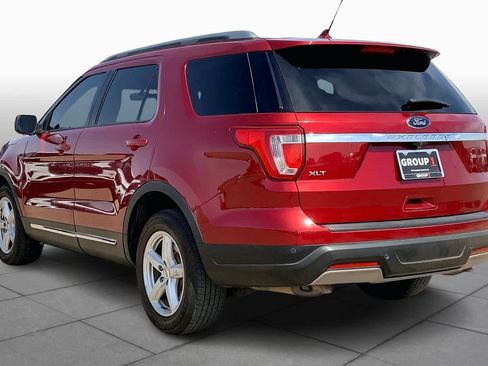 Used 2019 Ford Explorer XLT w/ Equipment Group 201A FWD image 12
