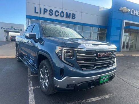 Used 2024 GMC Sierra 1500 SLT w/ SLT Premium Plus Package AWD/4WD image 1