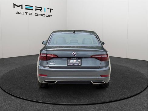 Used 2021 Volkswagen Jetta R-Line FWD image 8