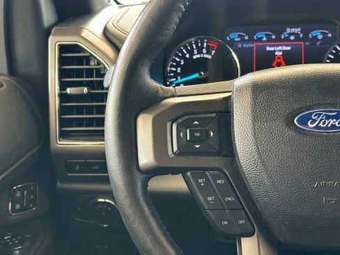 Used 2020 Ford Expedition XLT w/ Equipment Group 202A AWD/4WD image 10