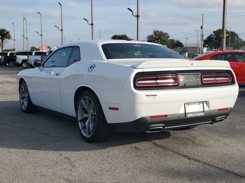 Used 2022 Dodge Challenger GT image 5