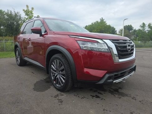 Used 2023 Nissan Pathfinder SL w/ SL Premium Package AWD/4WD image 1