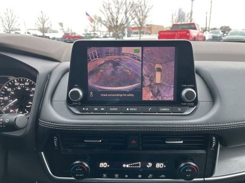 Used 2021 Nissan Rogue SV image 21