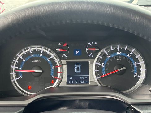 Used 2018 Toyota 4Runner SR5 Premium image 29