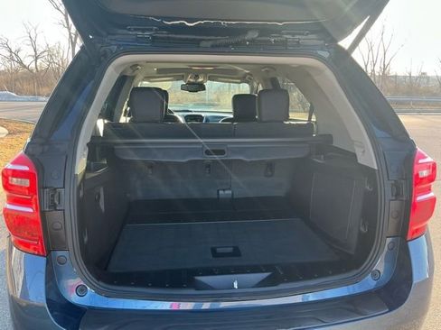 Used 2016 Chevrolet Equinox LTZ w/ Enhanced Convenience Package image 12