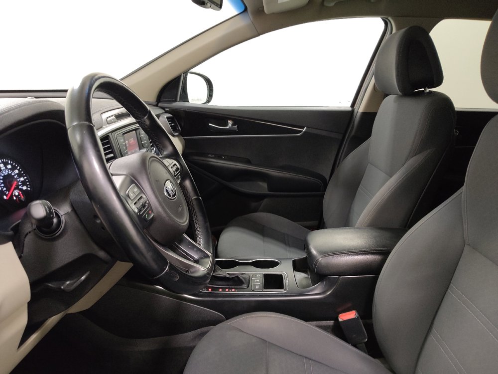 Used 2016 Kia Sorento AWD w/ LX Convenience Package image 17