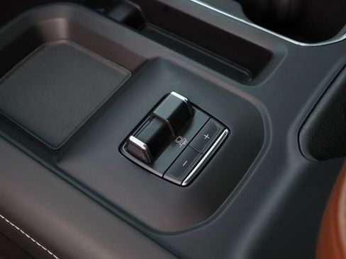 Used 2024 GMC Sierra 2500 Denali Ultimate w/ Max Trailering Package image 19