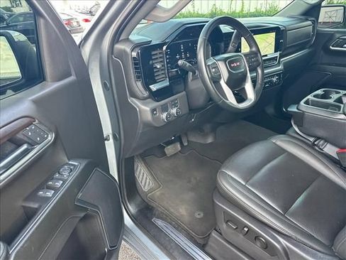 Certified 2025 GMC Sierra 1500 SLT RWD image 16