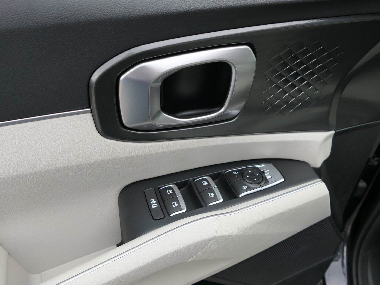 Certified 2026 Kia Sorento S FWD image 13