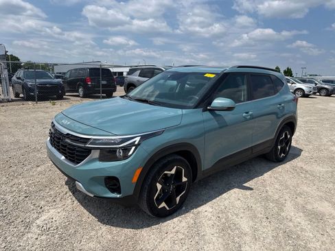Used 2024 Kia Seltos EX AWD/4WD image 1