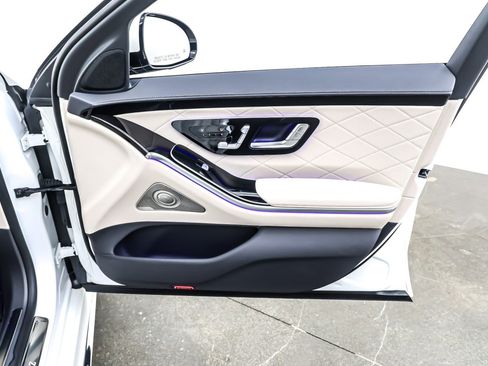 Used 2023 Mercedes-Benz S 500 4MATIC image 25