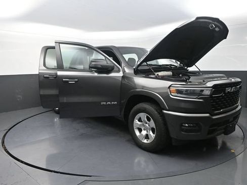 Used 2025 RAM 1500 Big Horn AWD/4WD image 29