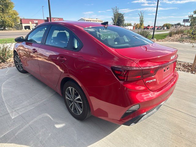 Certified 2024 Kia Forte LXS FWD image 3