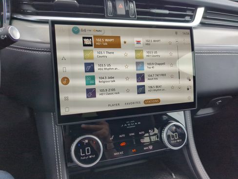 New 2026 Jaguar F-PACE R-Dynamic S image 24